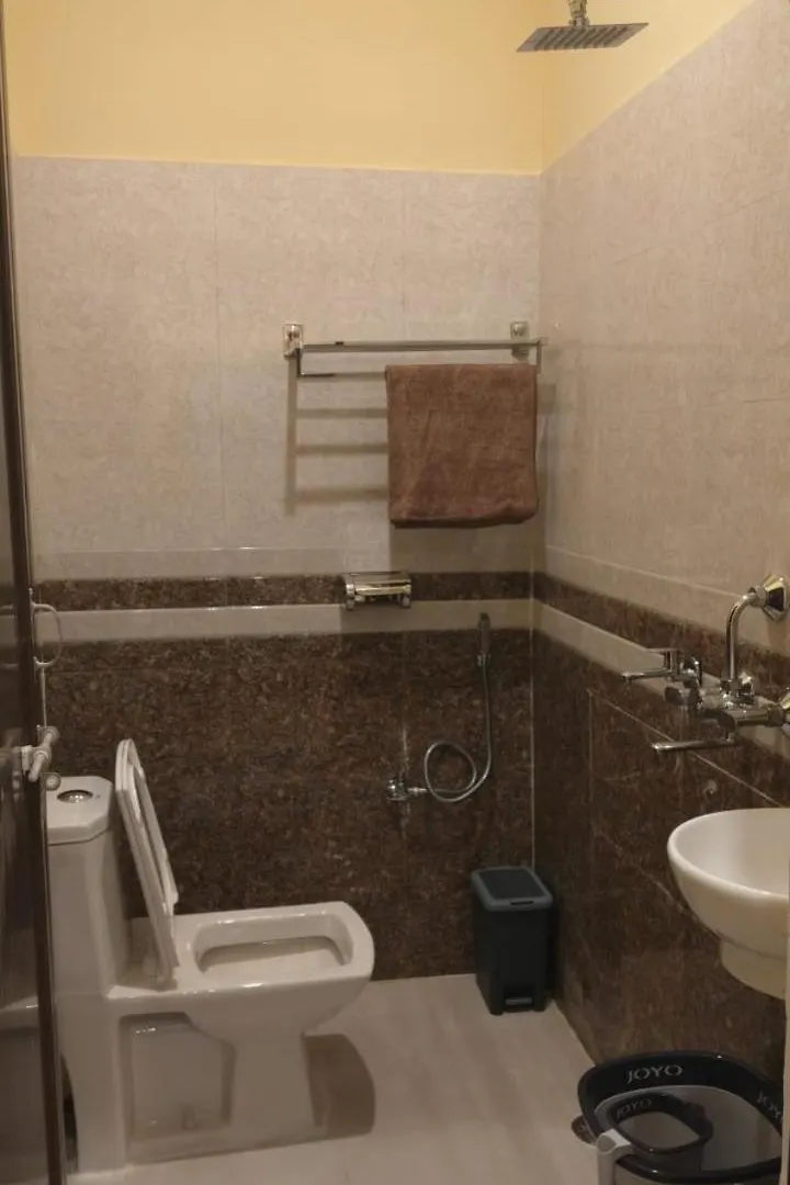 Little Escape Homestay Varanasi
